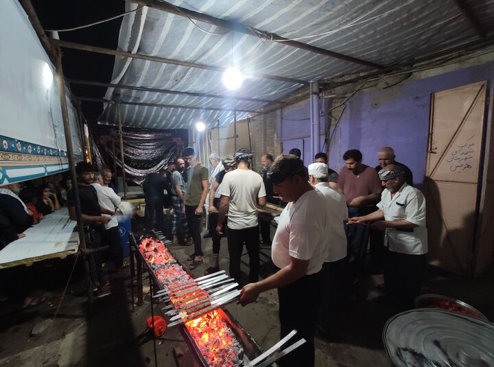 طبخ روزانه 3 هزار پرس غذا در موکب "شهداي هريس"